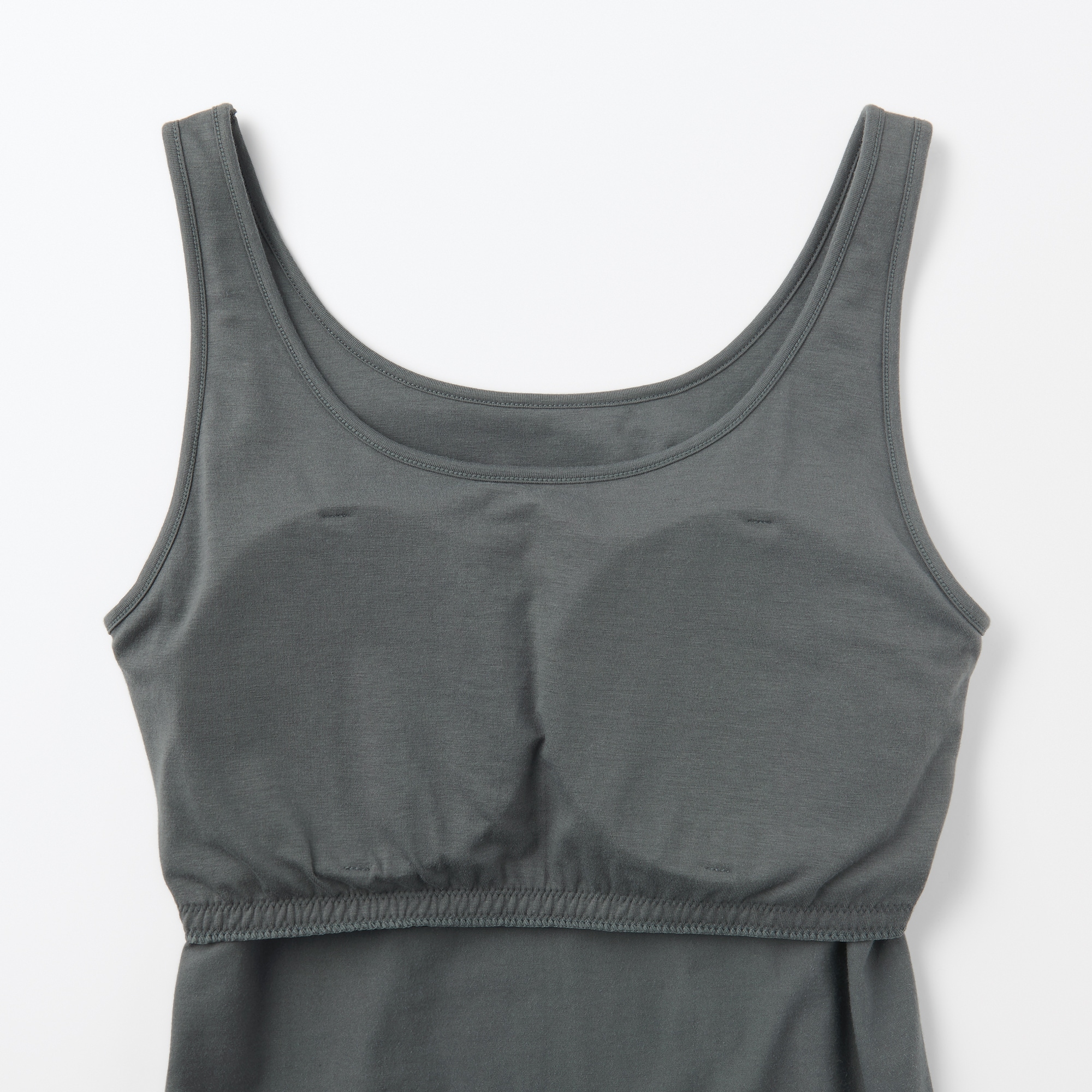 婦人　胸のボリュームをおさえるブラタンクトップ