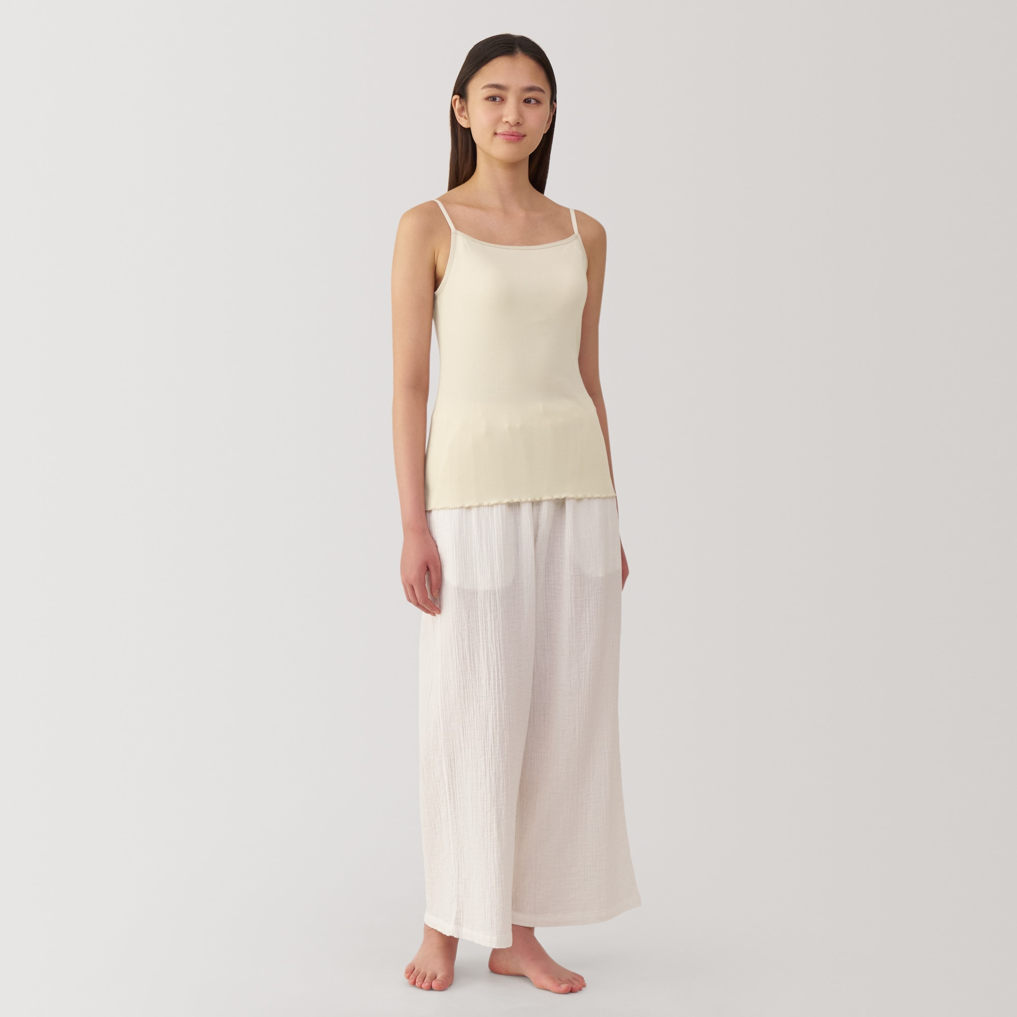 婦人　なめらかリブブラキャミソール