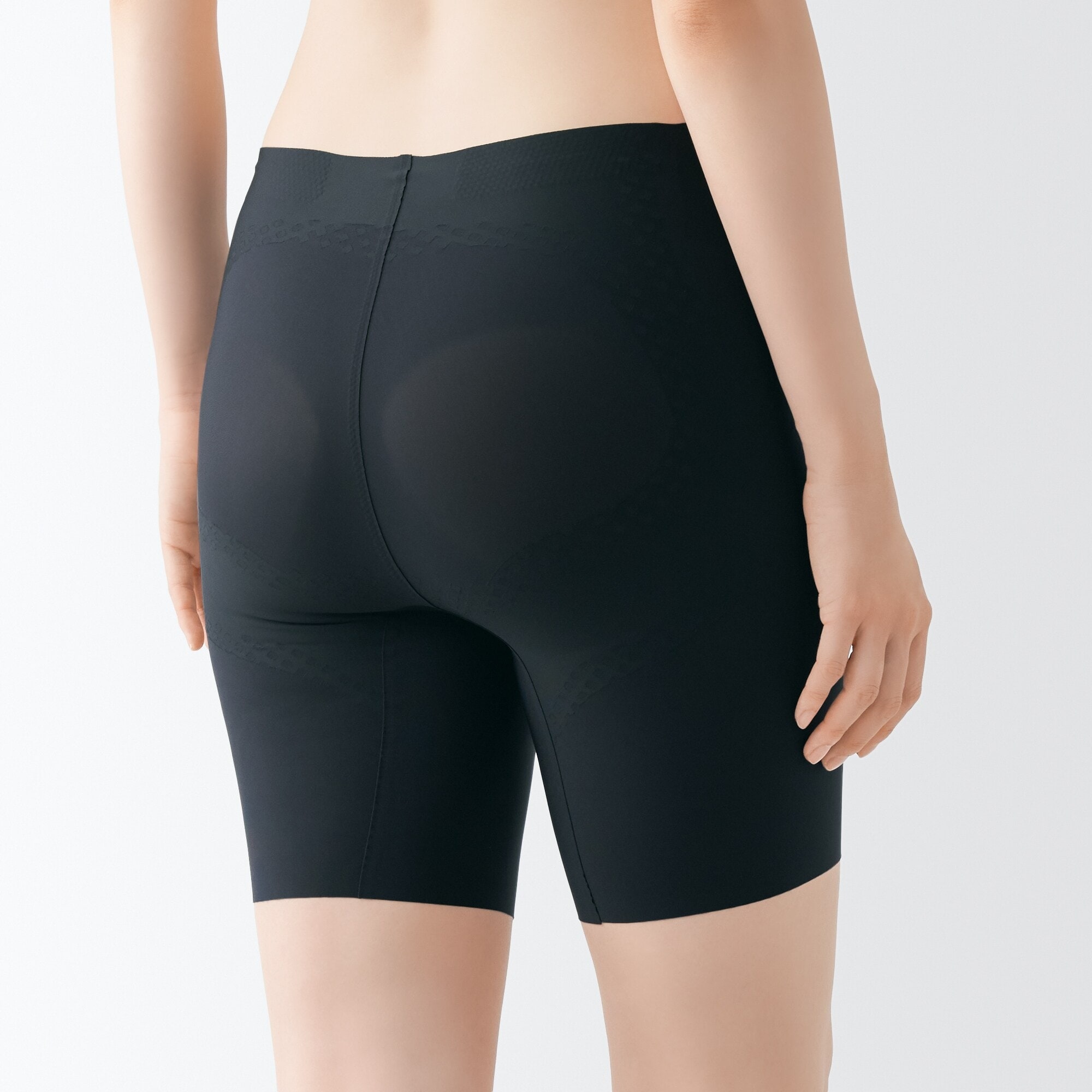 婦人　ひびきにくいガードル