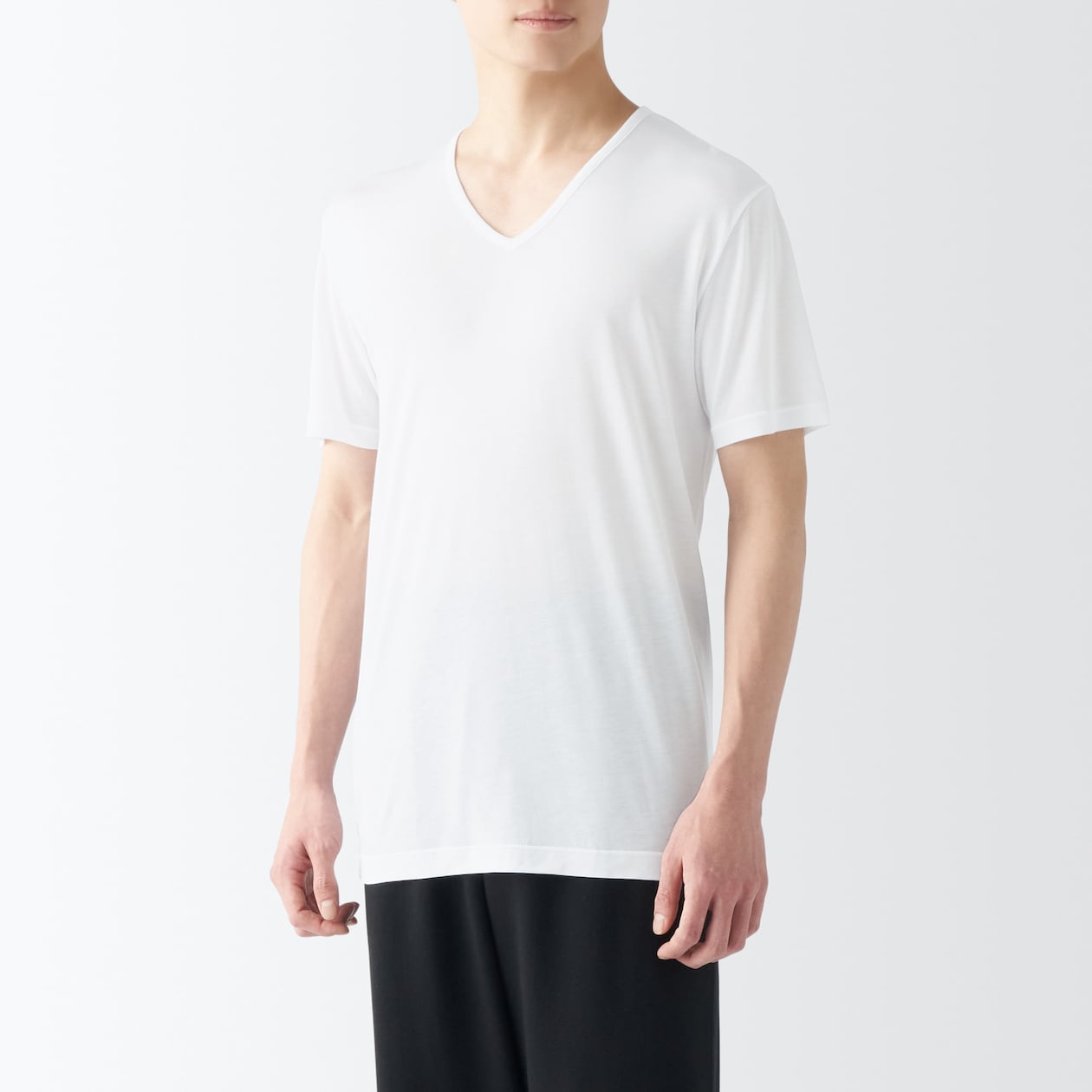 紳士　ひんやりなめらか　Ｖネック半袖Ｔシャツ
