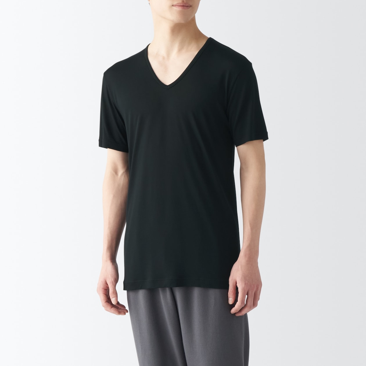 紳士　ひんやりなめらか　Ｖネック半袖Ｔシャツ