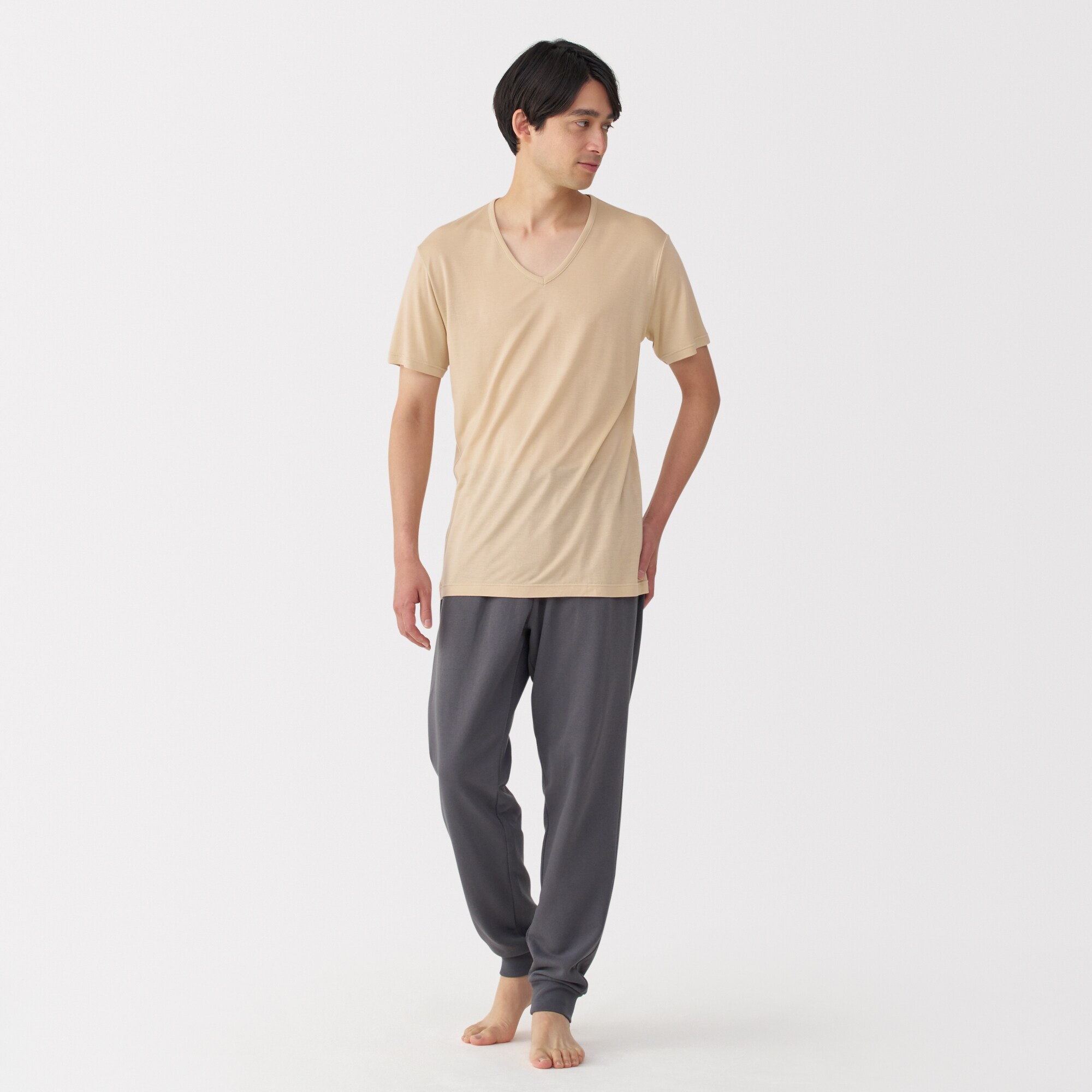 紳士　ひんやりなめらか　Ｖネック半袖Ｔシャツ