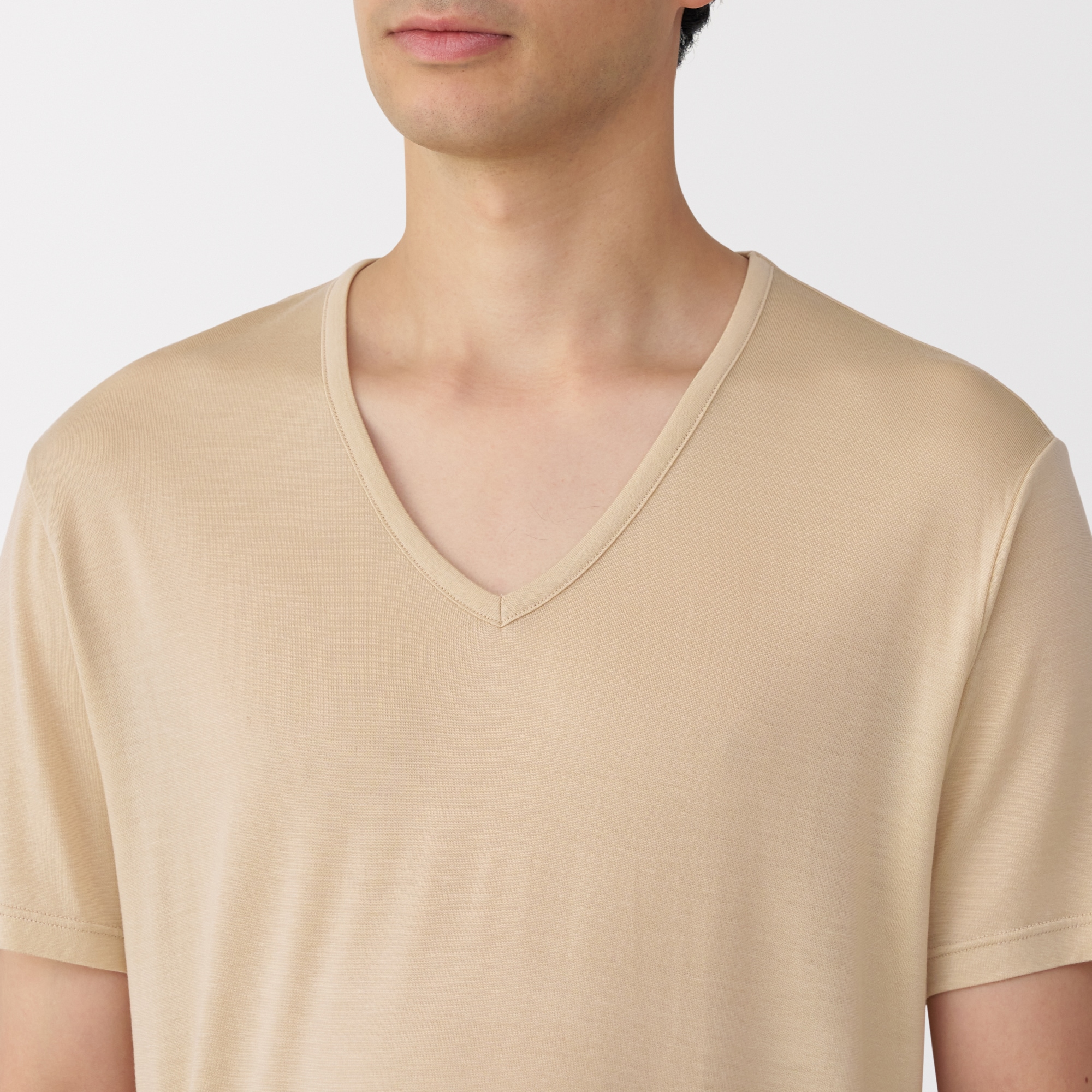 紳士　ひんやりなめらか　Ｖネック半袖Ｔシャツ