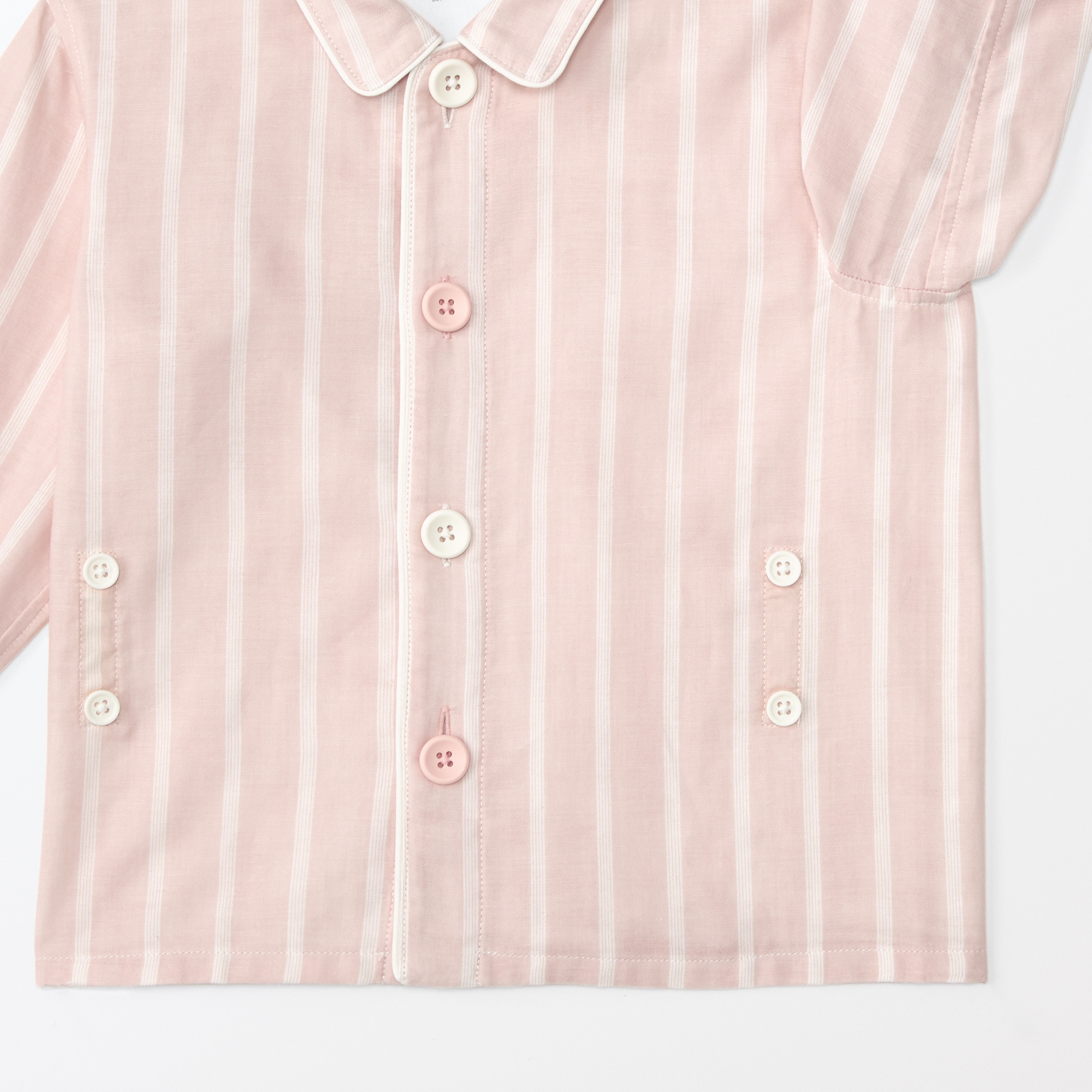 ベビー　脇に縫い目のない　二重ガーゼお着替えパジャマ