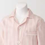 キッズ　脇に縫い目のない　二重ガーゼパジャマ