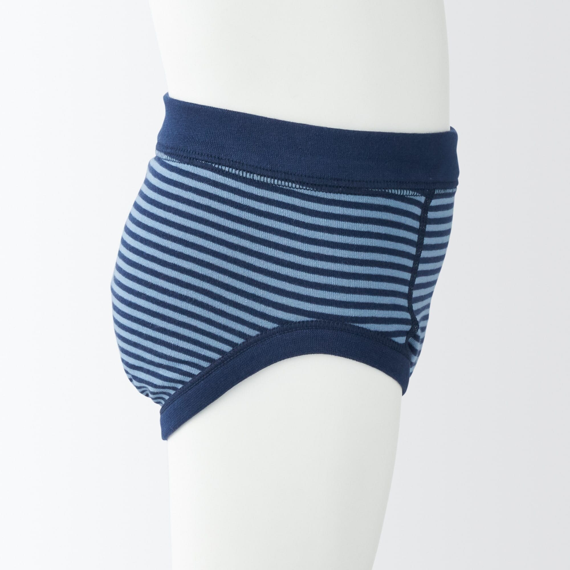 ベビー　フライス編み前閉じブリーフ