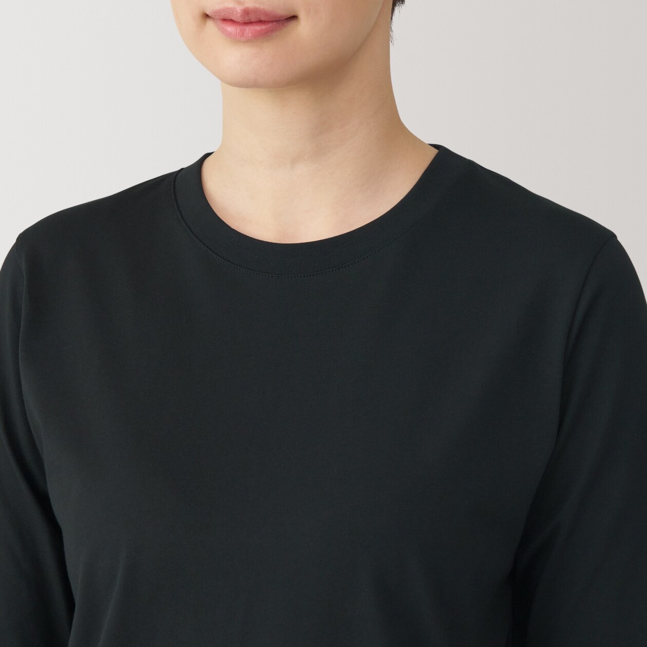 婦人　天竺編みクルーネック長袖Ｔシャツ