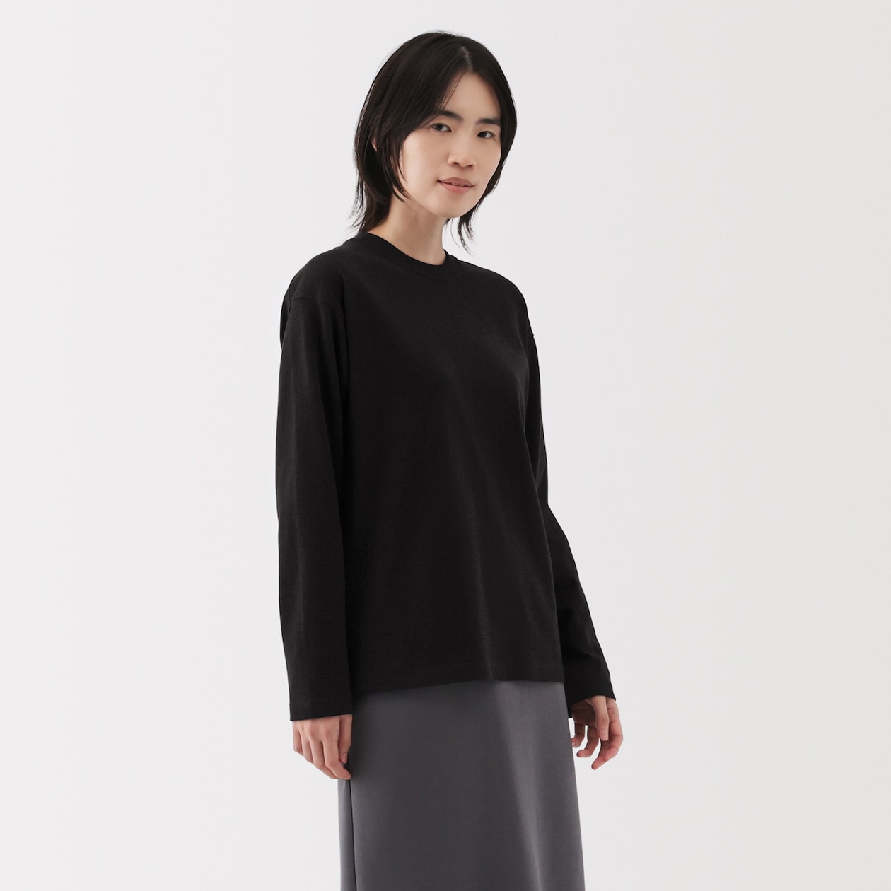 婦人　引き揃え天竺編みクルーネック長袖Ｔシャツ