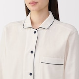 婦人　脇に縫い目のない　二重ガーゼ長袖パジャマ