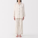 婦人　脇に縫い目のない　二重ガーゼ長袖パジャマ