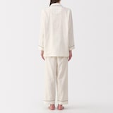 婦人　脇に縫い目のない　二重ガーゼ長袖パジャマ