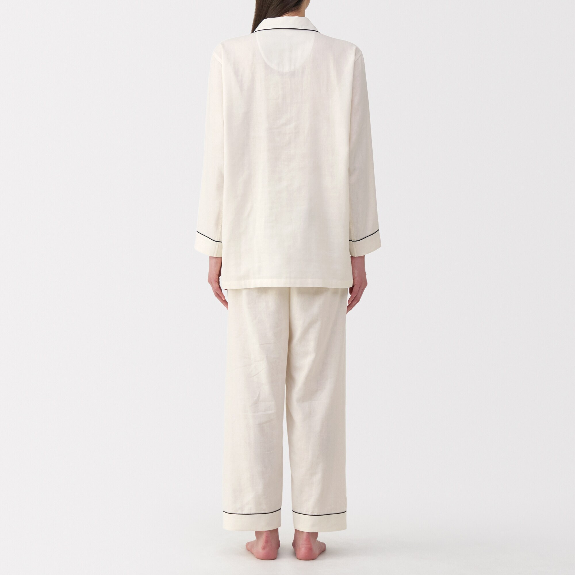 婦人　脇に縫い目のない　二重ガーゼ長袖パジャマ