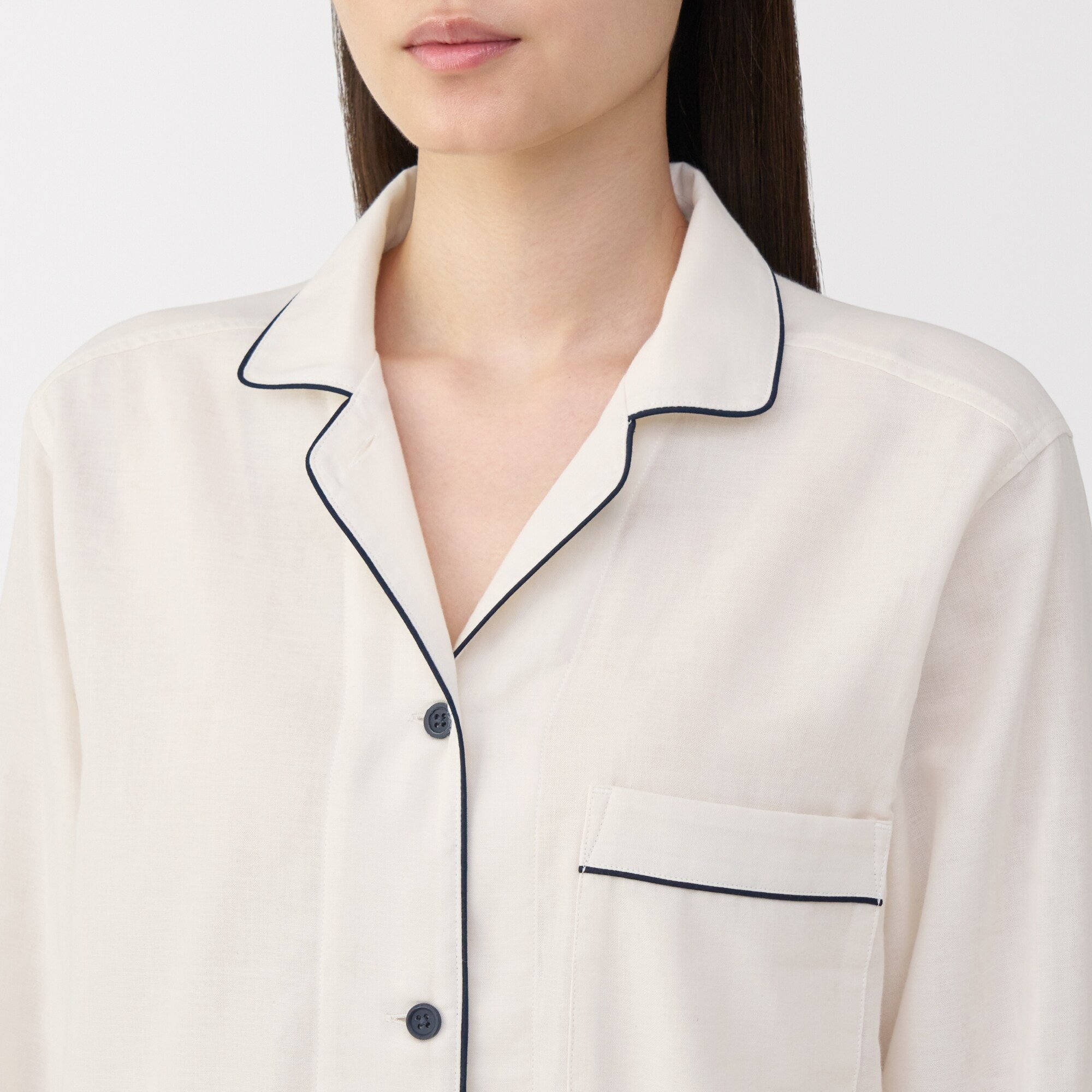 婦人　脇に縫い目のない　二重ガーゼ長袖パジャマ