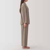 婦人　脇に縫い目のない　チーズクロスガーゼ長袖パジャマ　