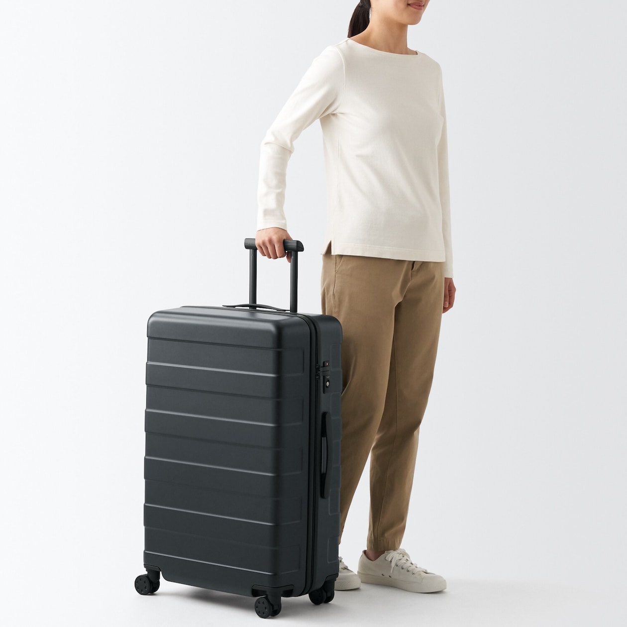 バーを自由に調節できる　ハードキャリーケース（７５Ｌ）（ＯＳ）