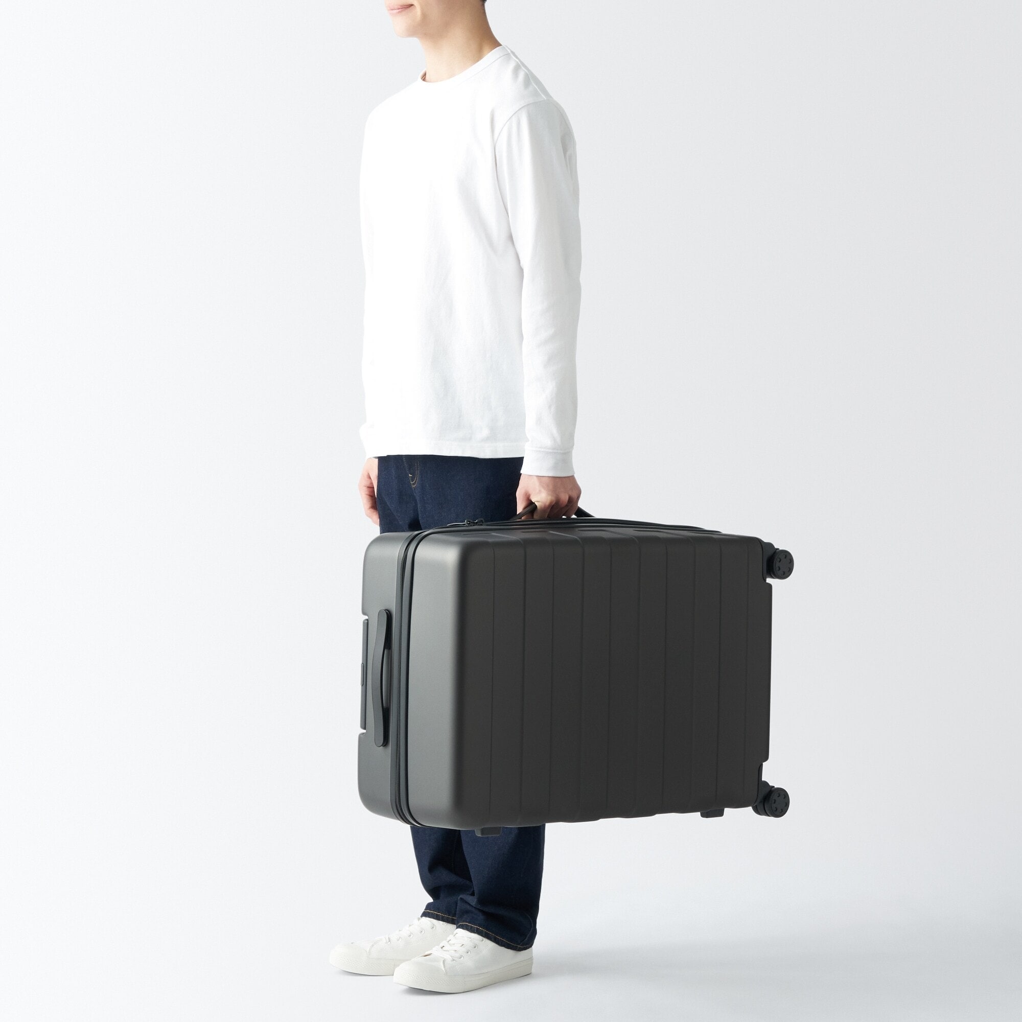バーを自由に調節できる ハードキャリーケース（75L） | 無印良品