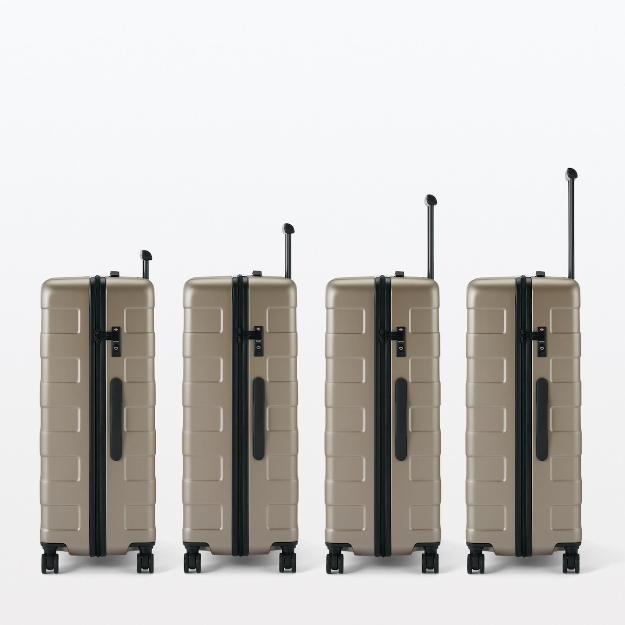 バーを自由に調節できる　ハードキャリーケース（１０５Ｌ）