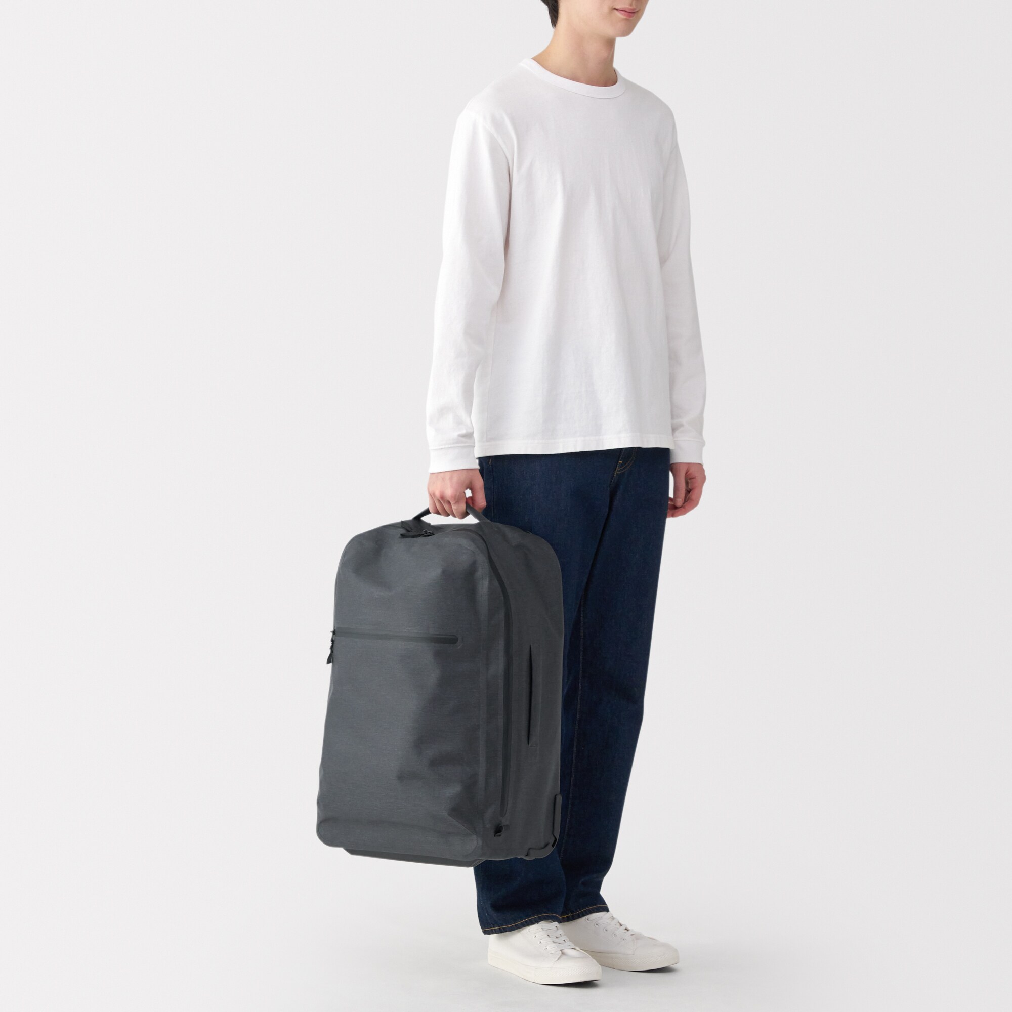 耐水生地を使った ウェルダーソフトキャリーケース（36L