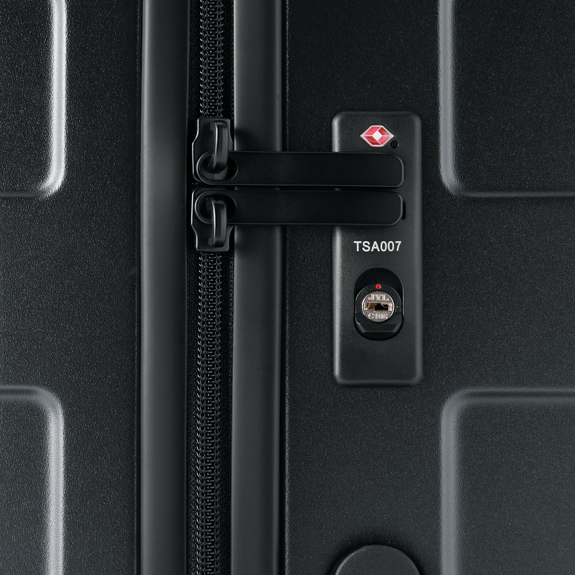 バーを自由に調節できる　ハードキャリーケース（７５Ｌ）