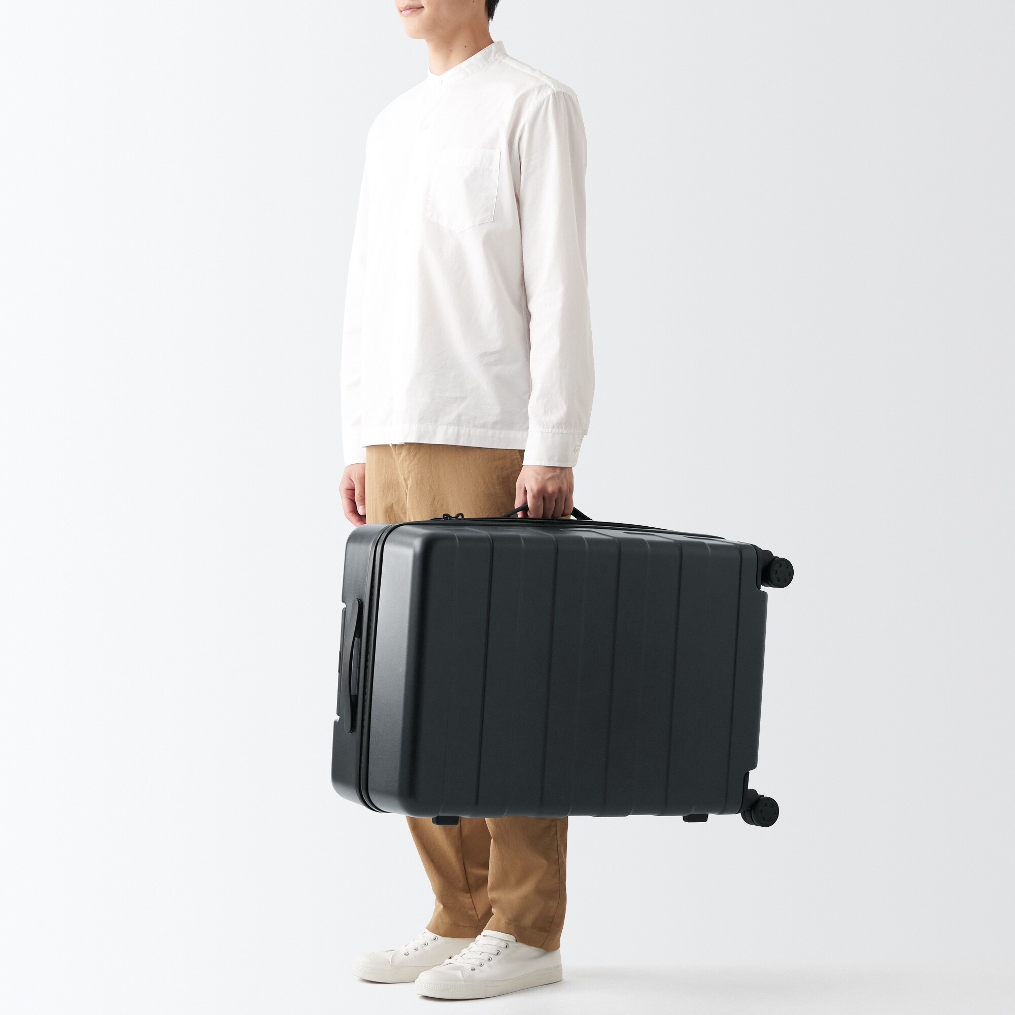 バーを自由に調節できる ハードキャリーケース（75L） | 無印良品