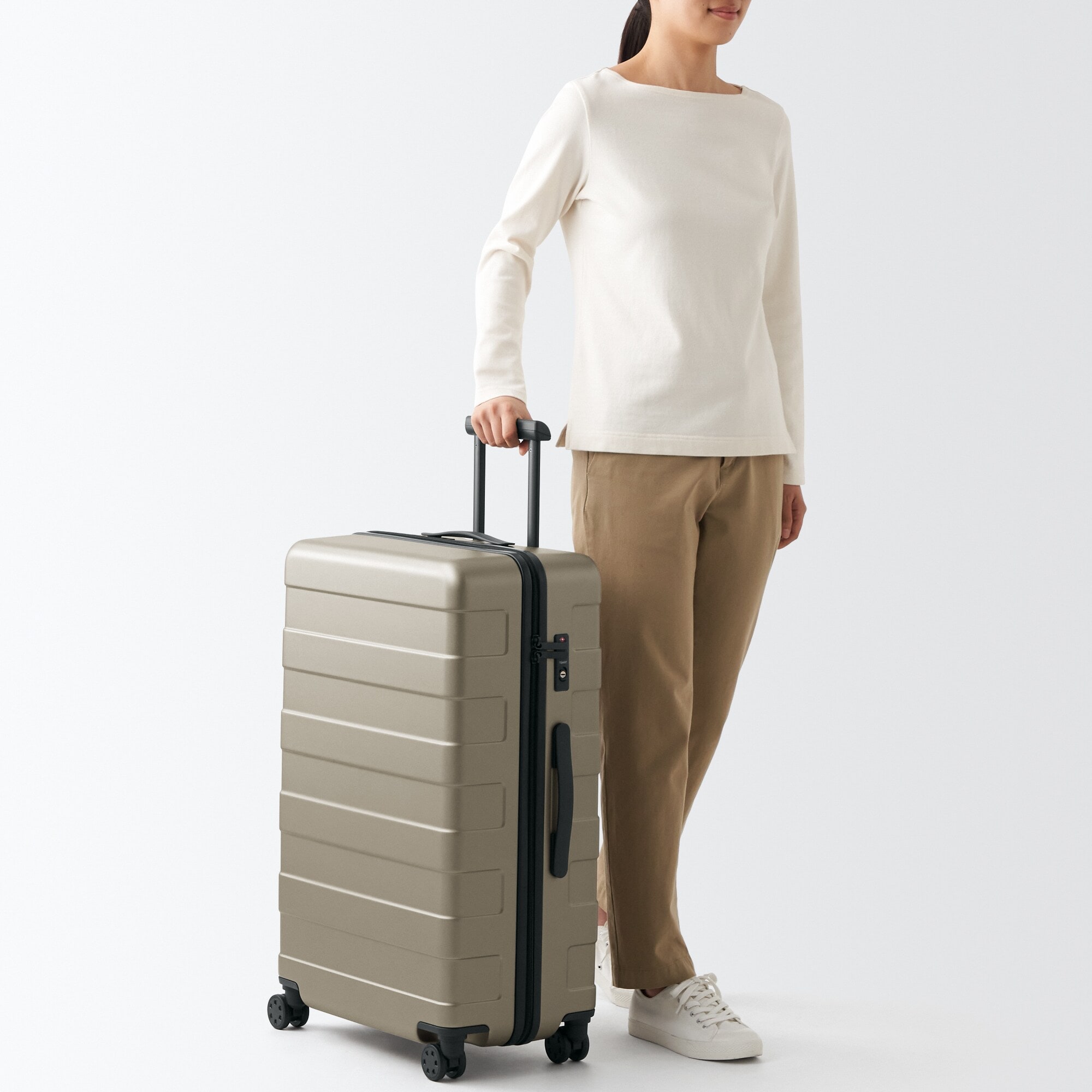 バーを自由に調節できる ハードキャリーケース（75L） | 無印良品