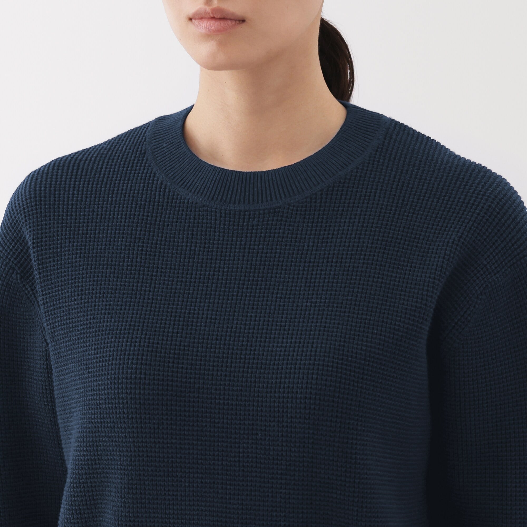 婦人　洗えるワッフル編みクルーネックセーター