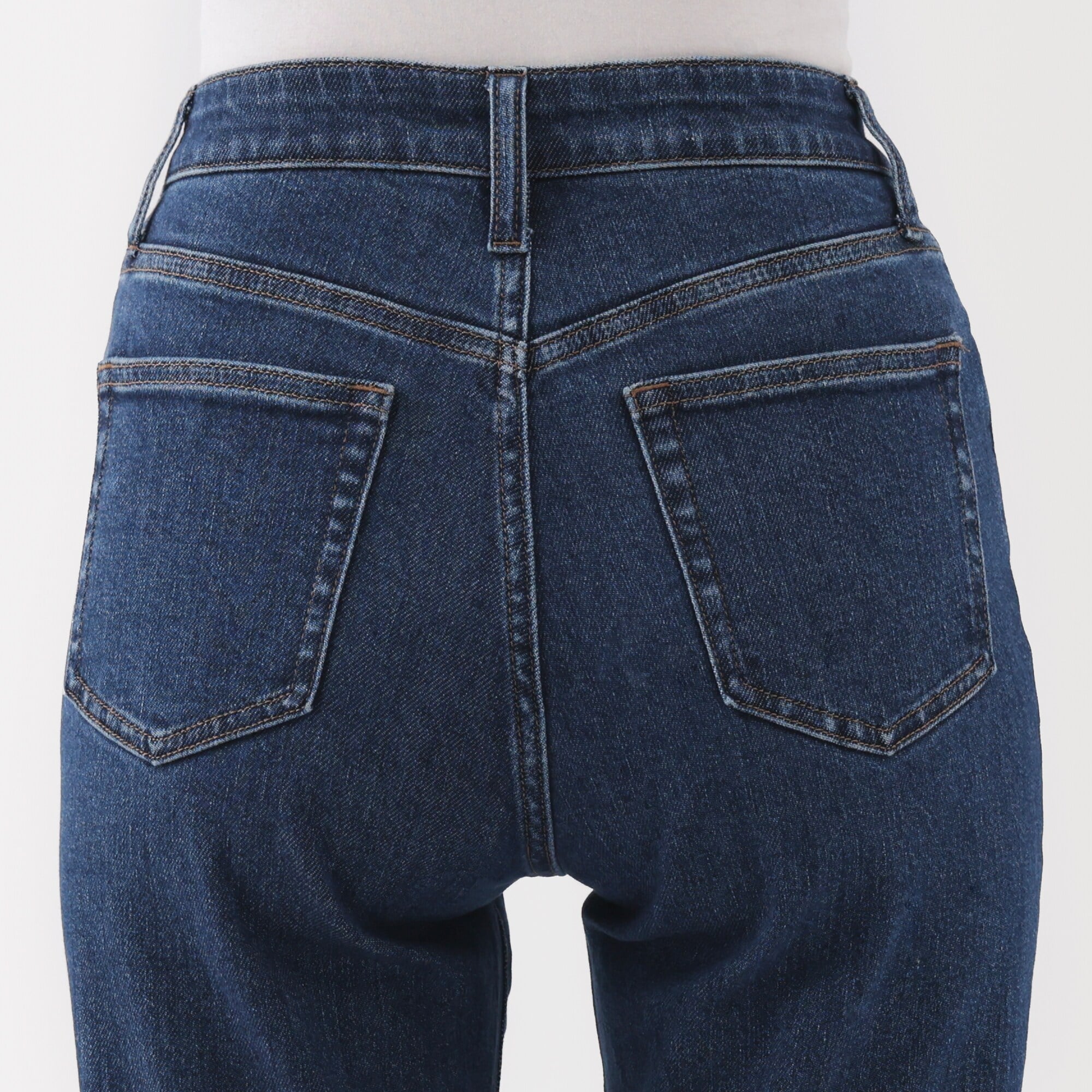 婦人　ストレッチデニムスリムストレートパンツ