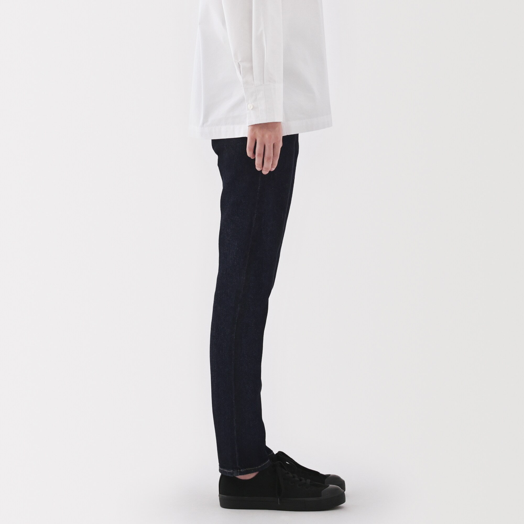 婦人　ストレッチデニムスリムストレートパンツ