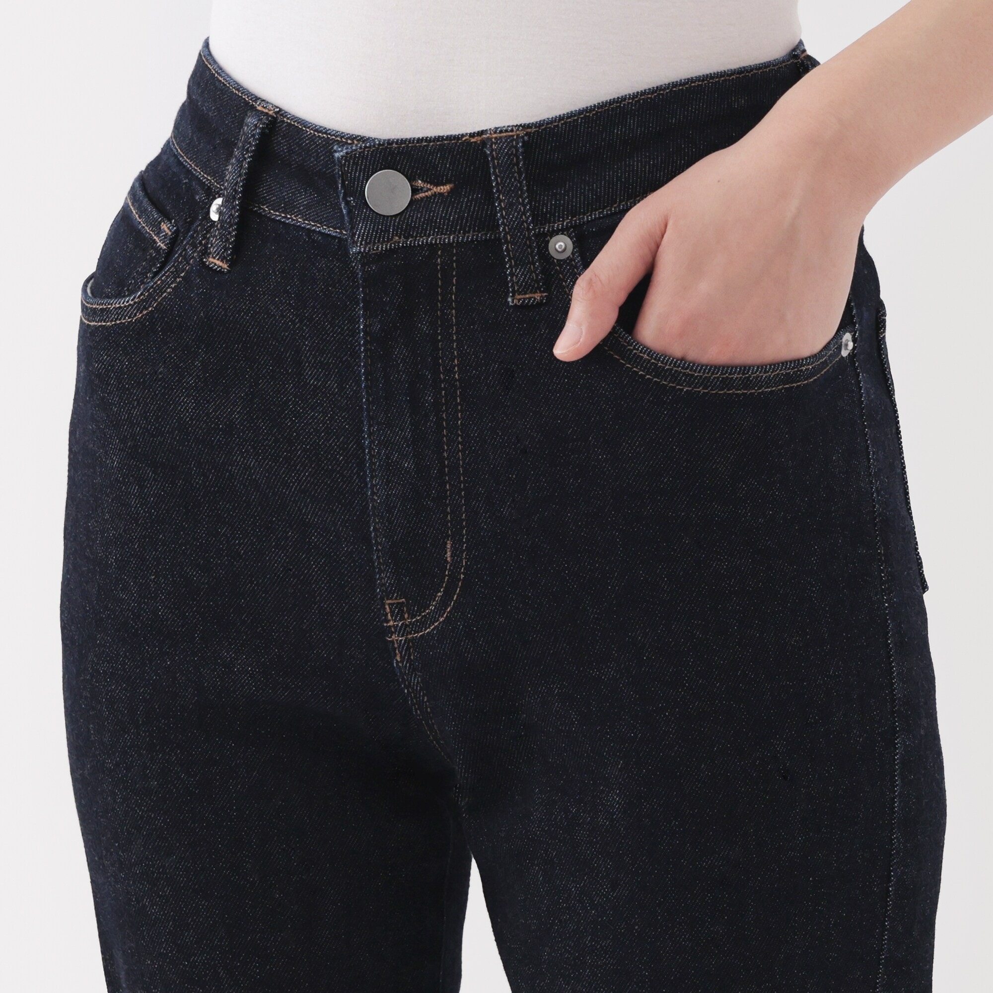 婦人　ストレッチデニムスリムストレートパンツ