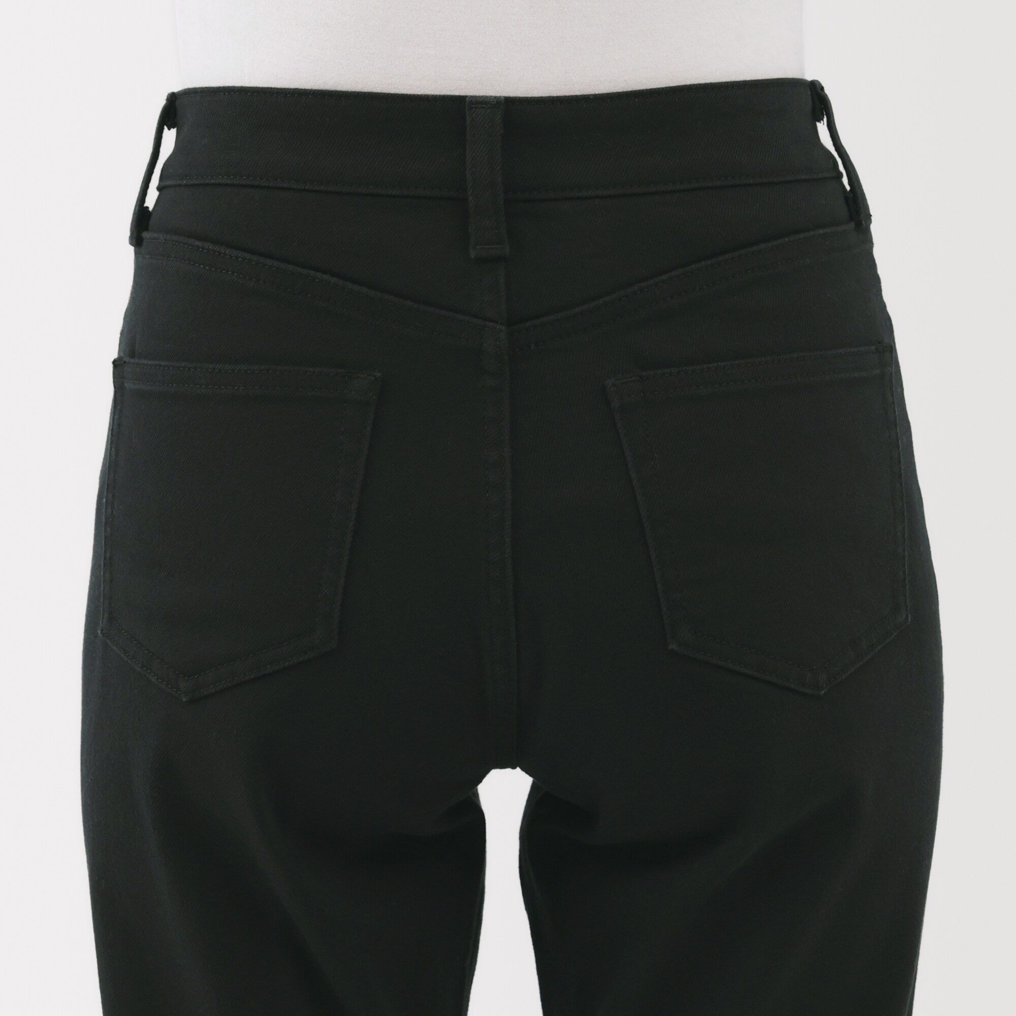 婦人 ストレッチデニムスリムストレートパンツ 黒 | 無印良品