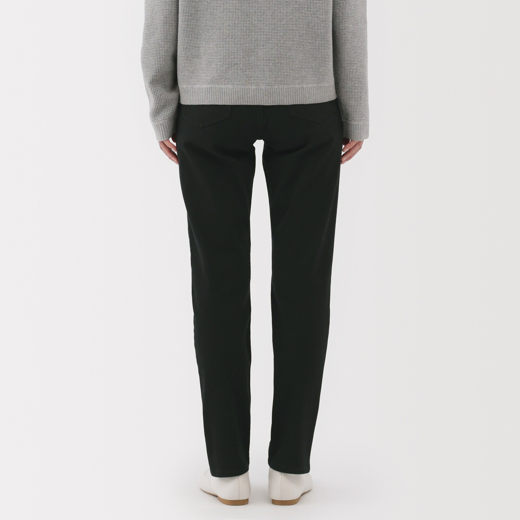 婦人　ストレッチデニムスリムストレートパンツ　黒