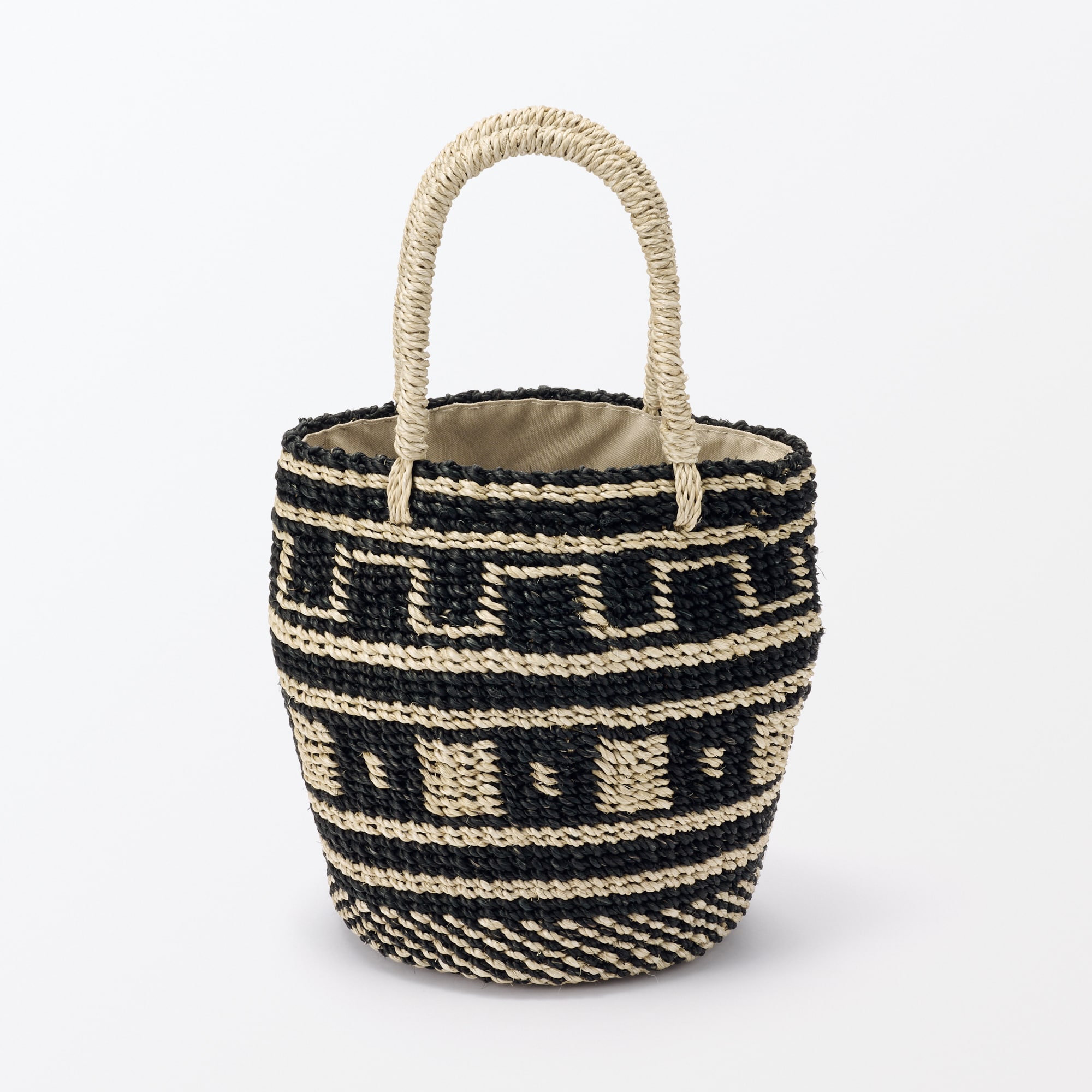 アバカ素材を使った　トートバッグ