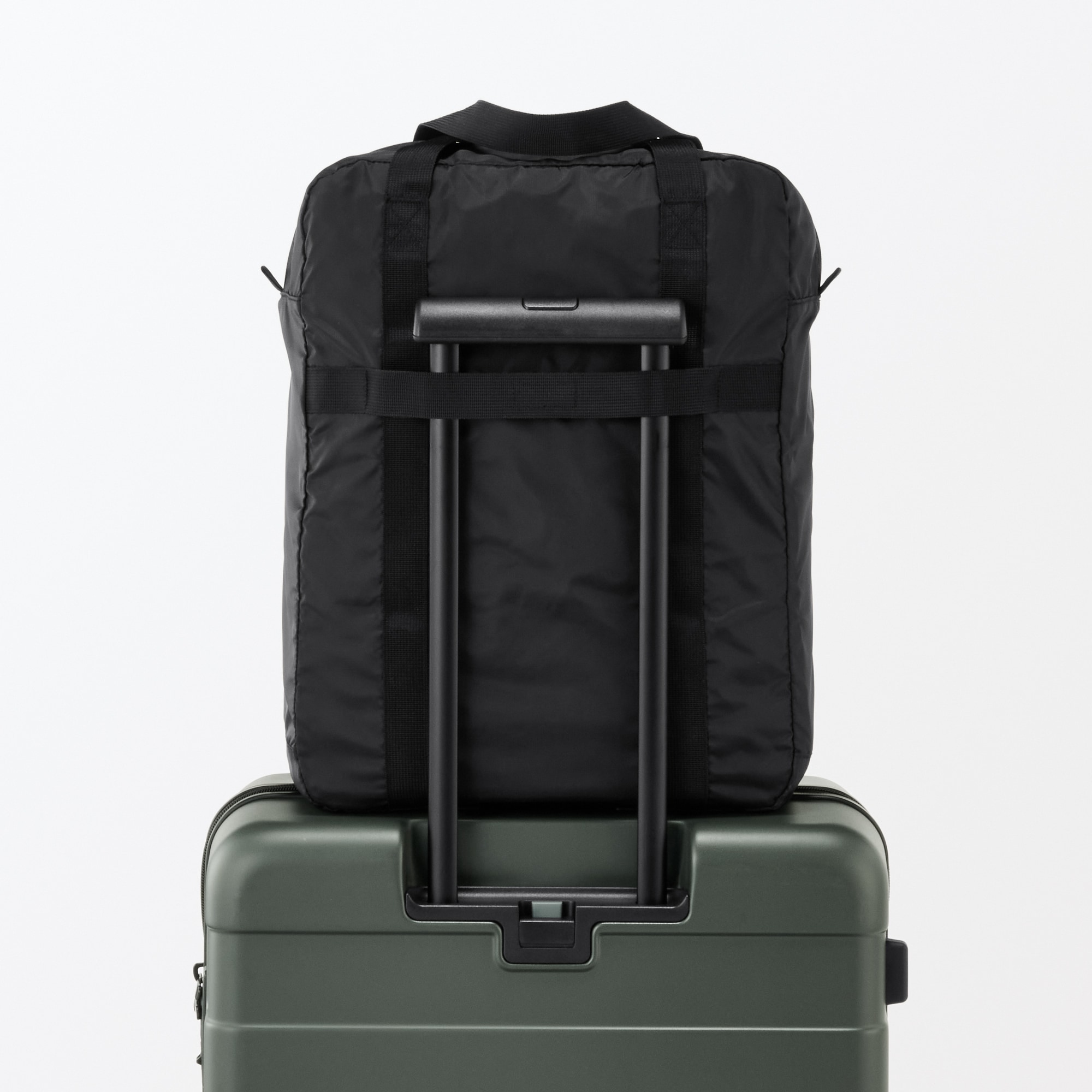 たためる　撥水縦型ボストンバッグ