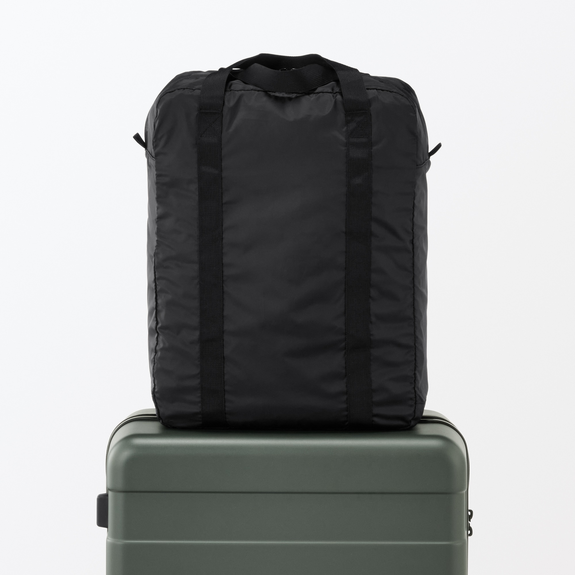 たためる　撥水縦型ボストンバッグ