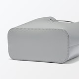 ヌメ革　巾着バッグ