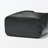 ヌメ革　巾着バッグ