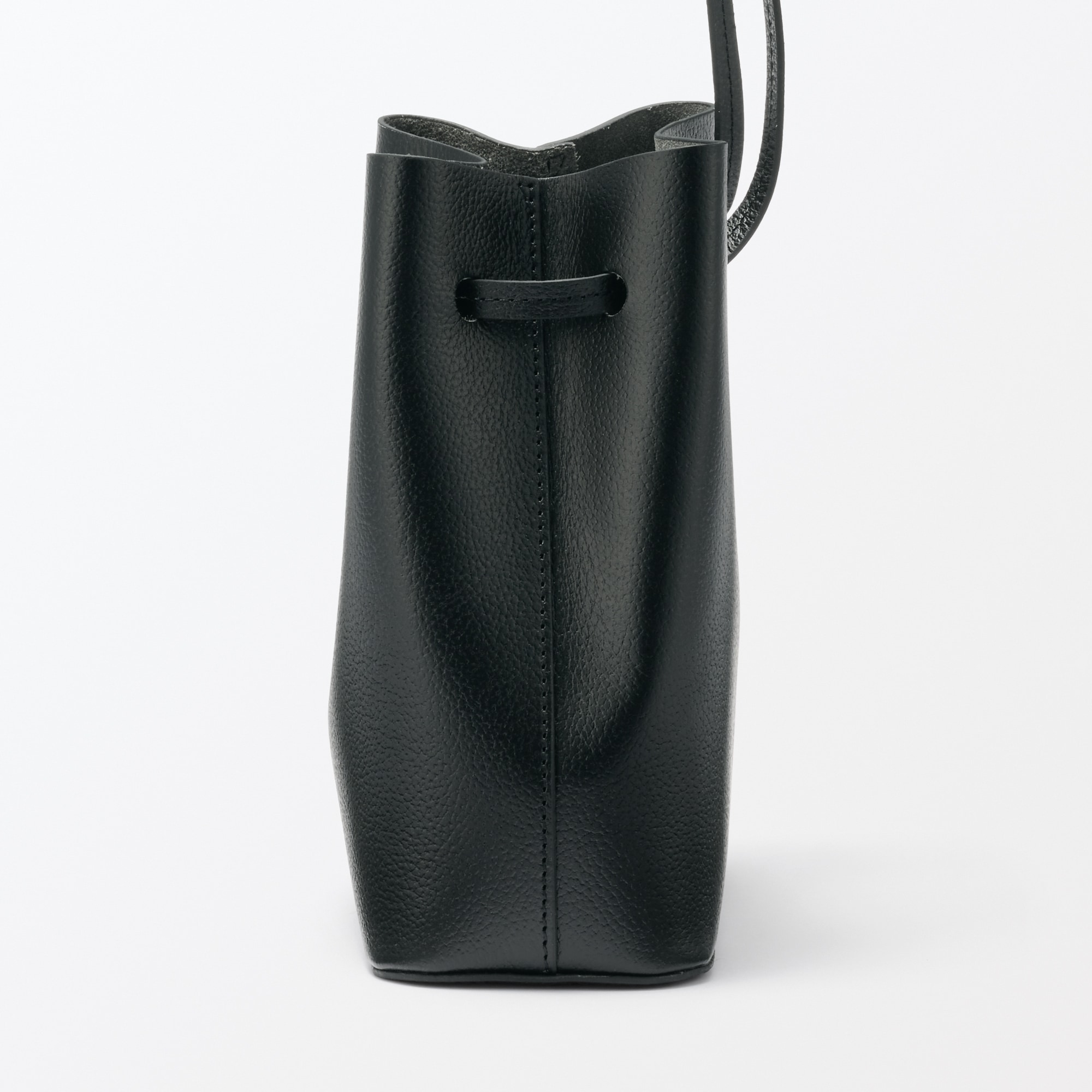 ヌメ革　巾着バッグ