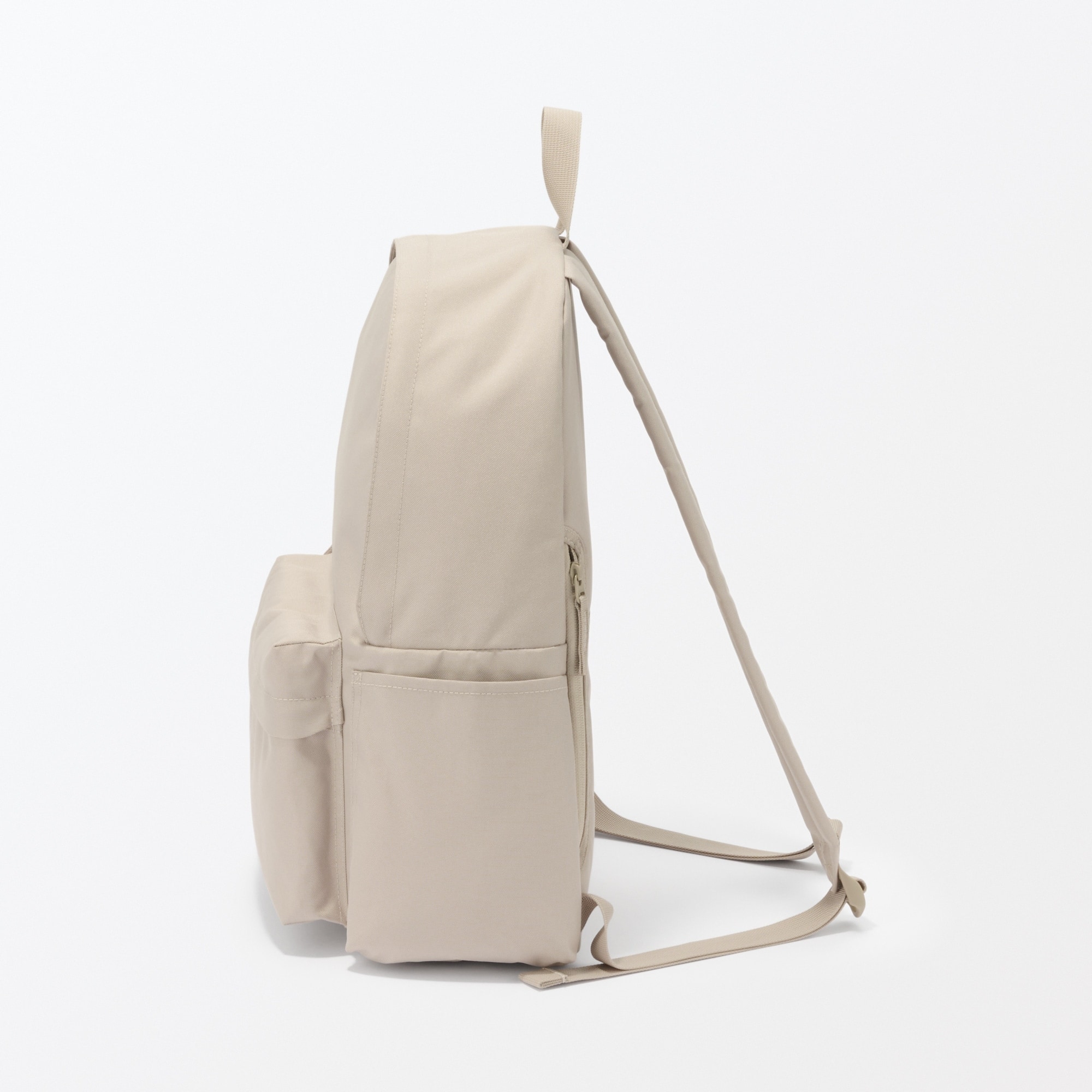 肩の負担を軽くする　撥水リュックサック