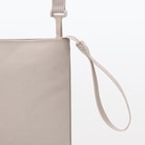 ポーチとしても使える　撥水ミニサコッシュ