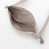 ポーチとしても使える　撥水サコッシュ