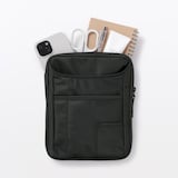 ペン差し付き　撥水ショルダーバッグ