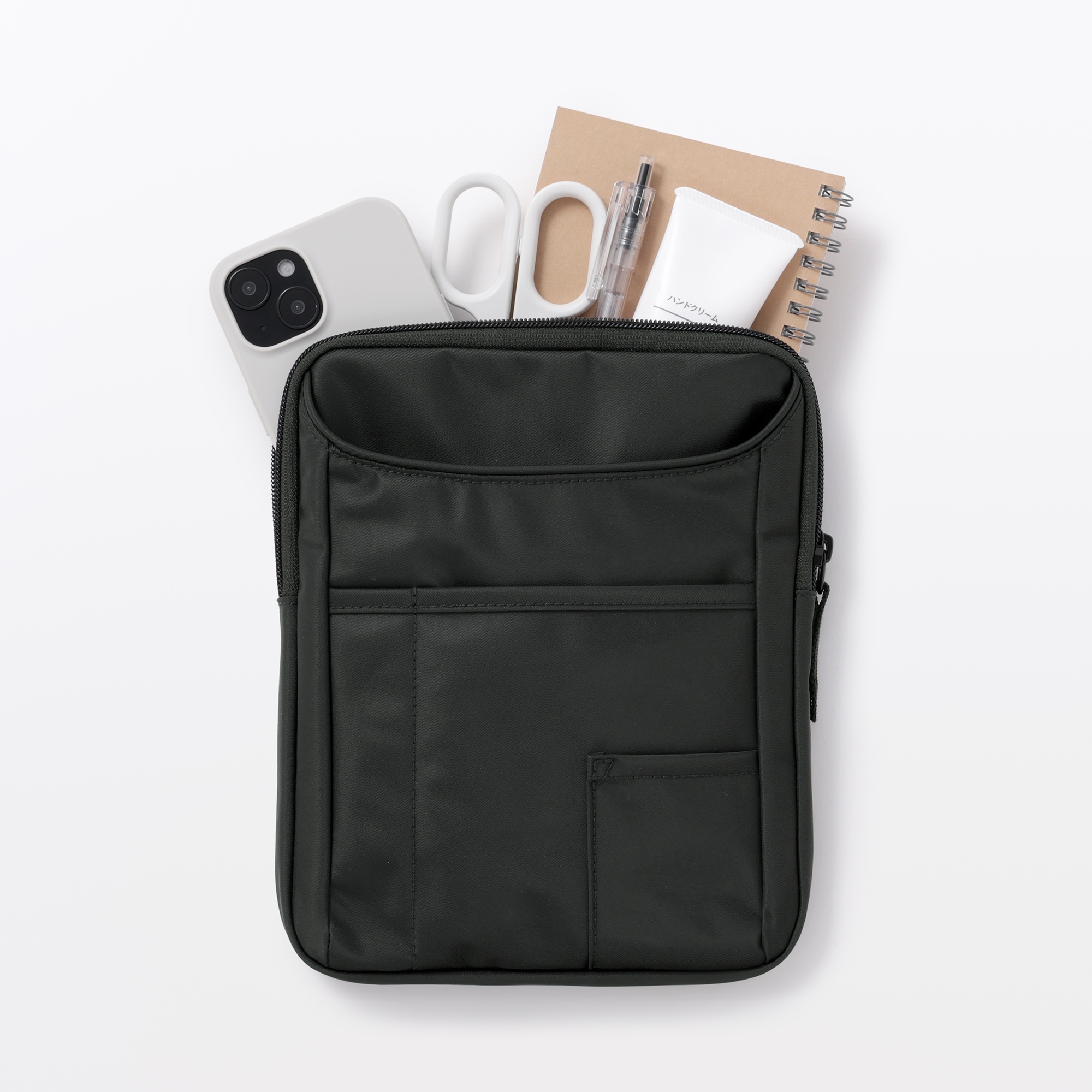 ペン差し付き　撥水ショルダーバッグ