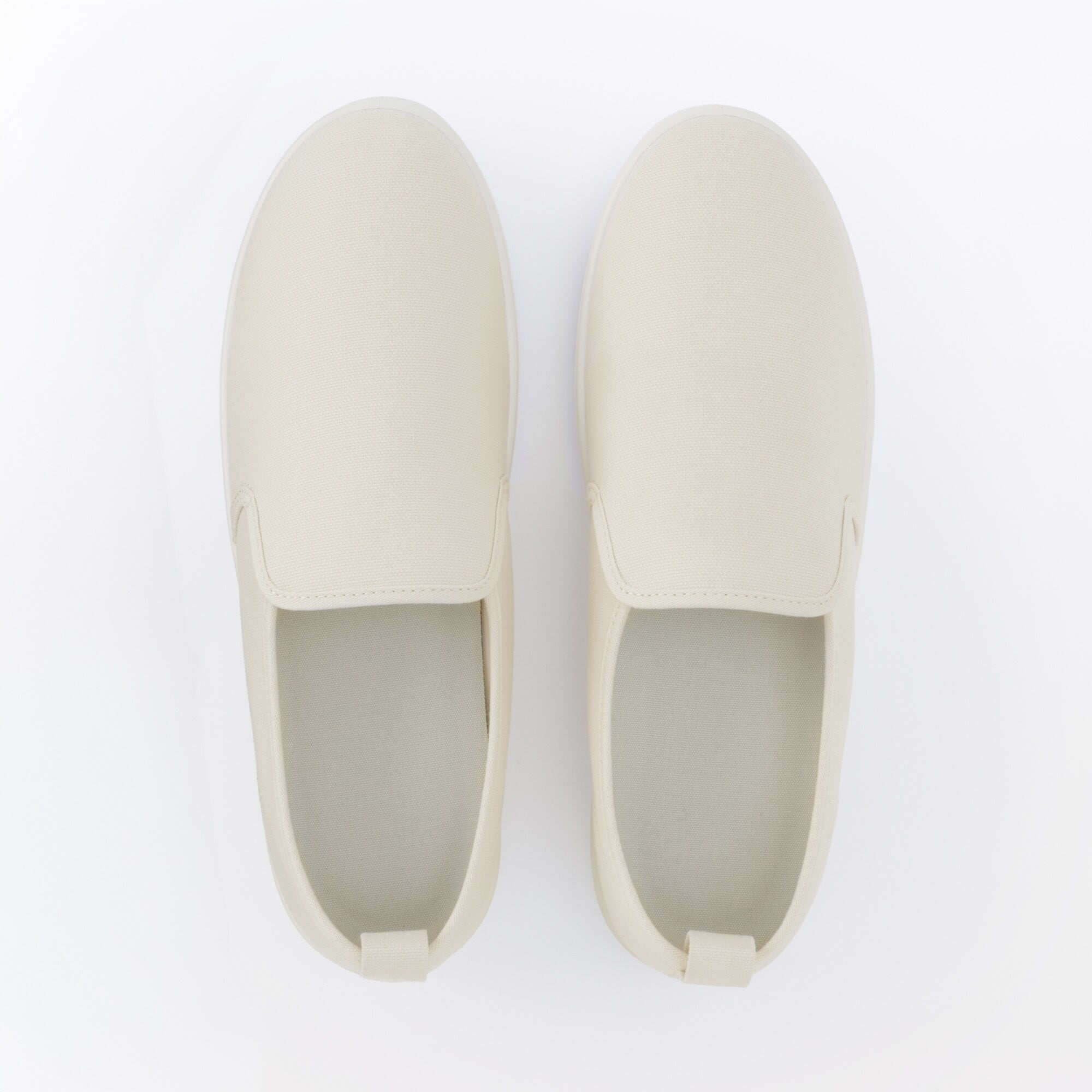 紳士　柔らかい中敷を使用した　撥水スリッポンスニーカー