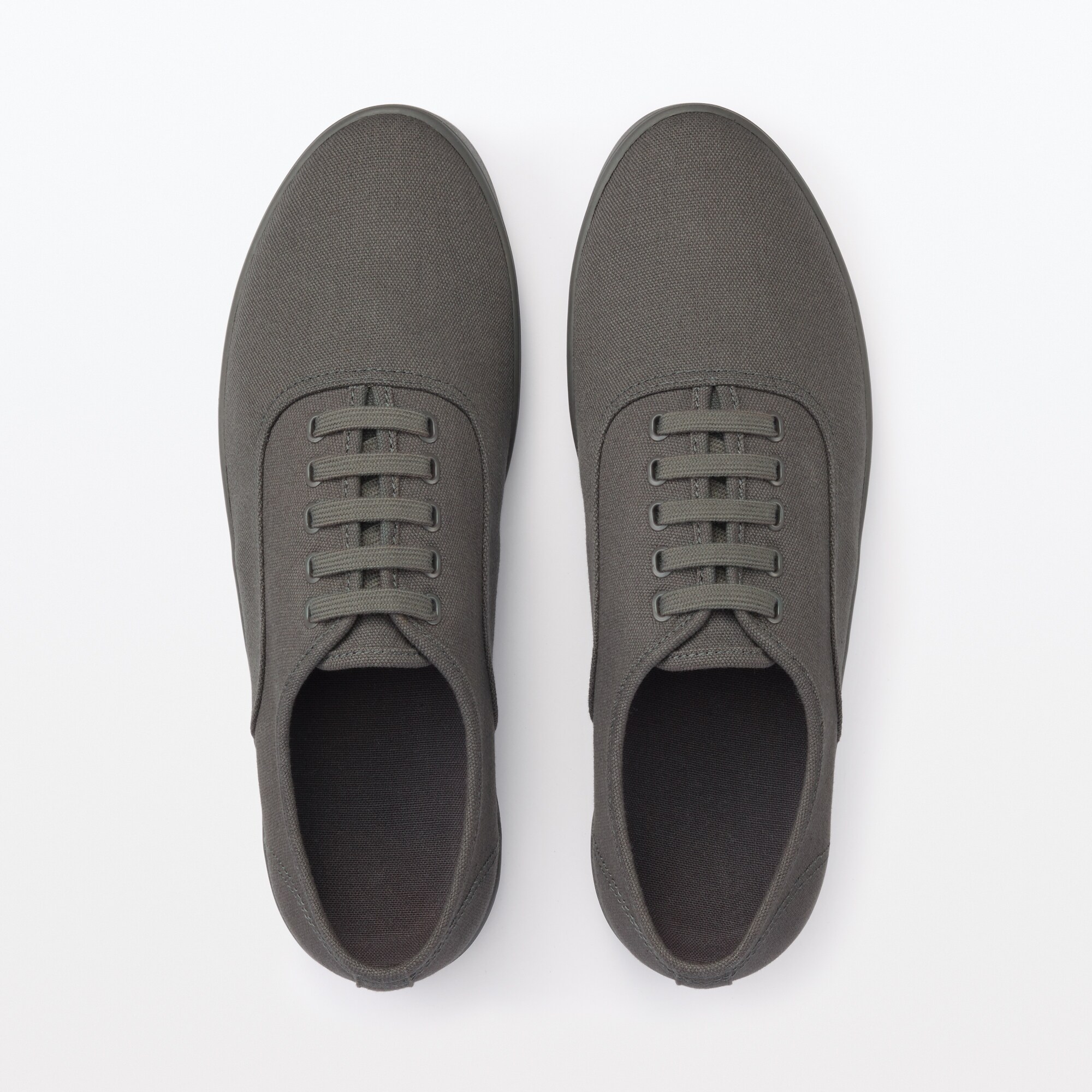 婦人　柔らかい中敷を使用した　撥水キャンバススニーカー