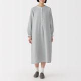 婦人　柔らかい中敷を使用した　撥水キャンバススニーカー