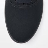 婦人　柔らかい中敷を使用した　撥水キャンバススニーカー