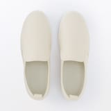 婦人　柔らかい中敷を使用した　撥水スリッポンスニーカー