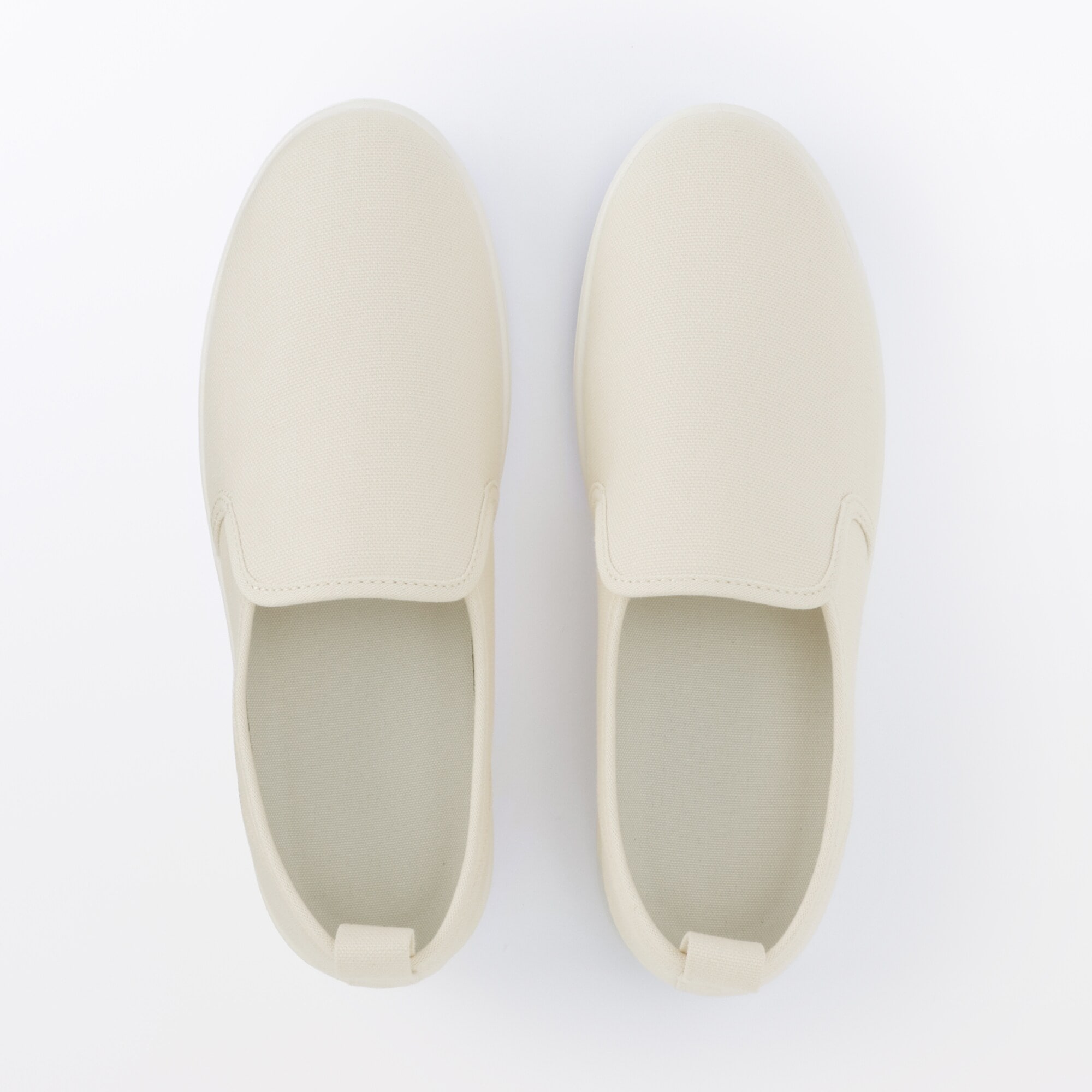 婦人　柔らかい中敷を使用した　撥水スリッポンスニーカー