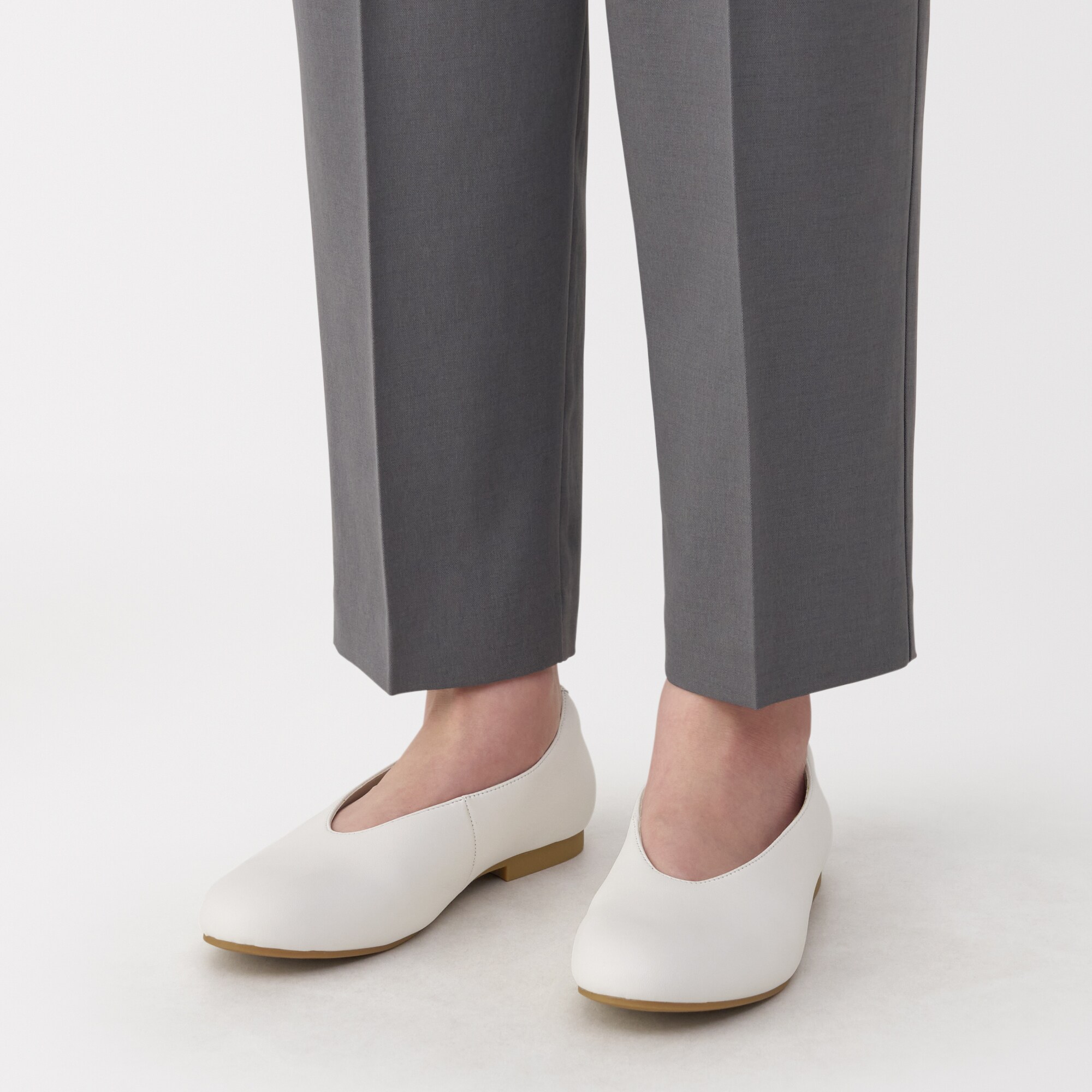 婦人　疲れにくい　レザー深履きシューズ