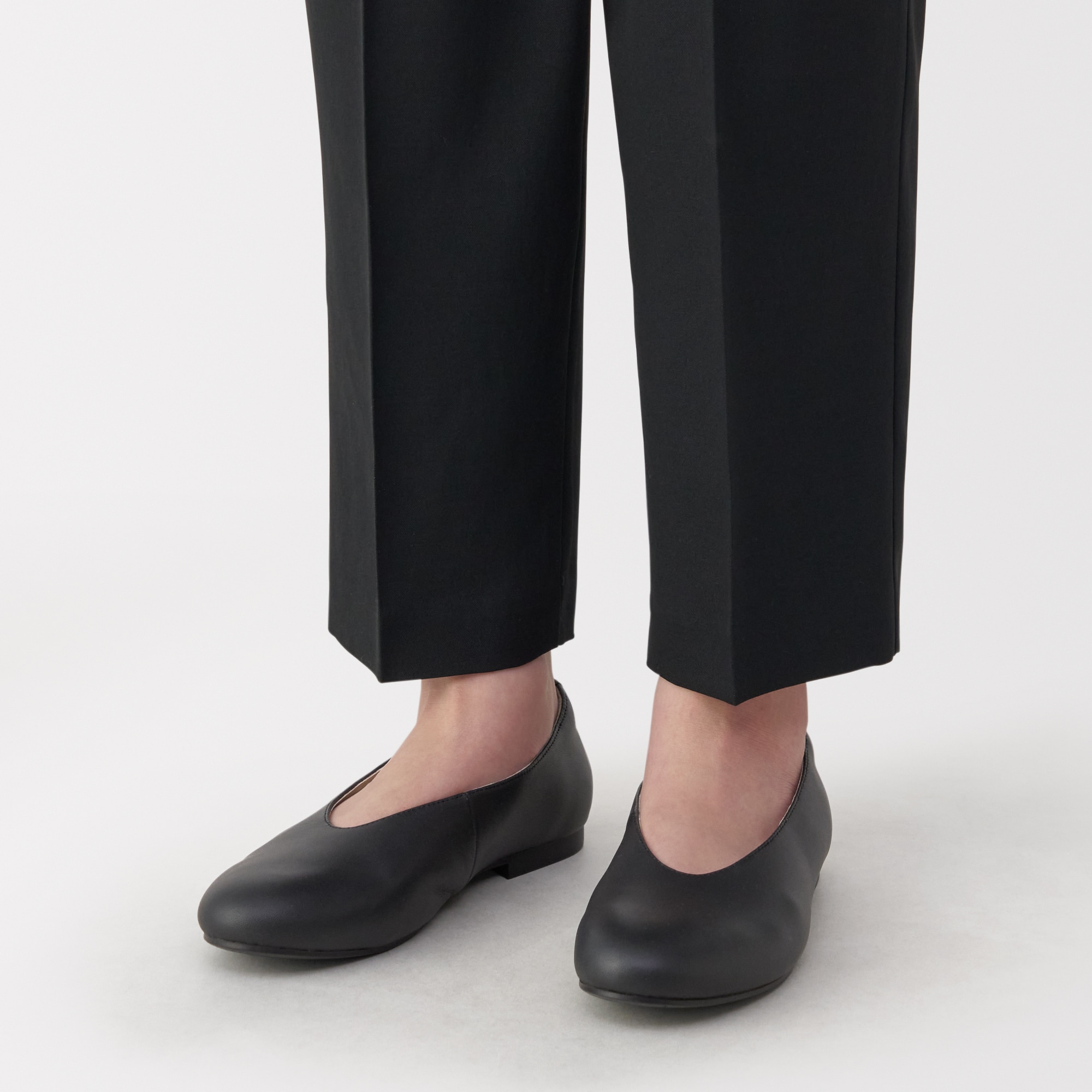 婦人　疲れにくい　レザー深履きシューズ